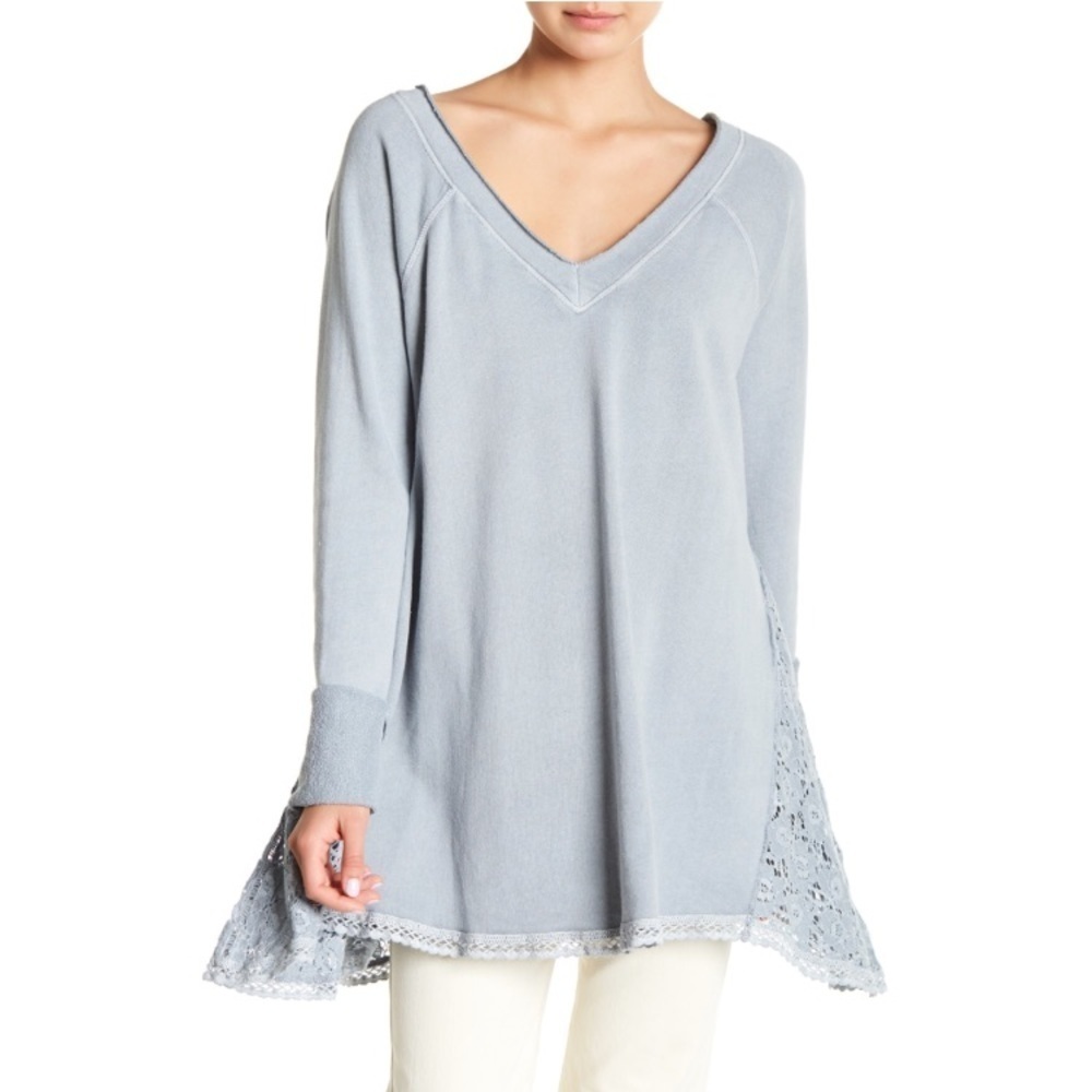 [Free People] Light Lace Asymmetrical Top